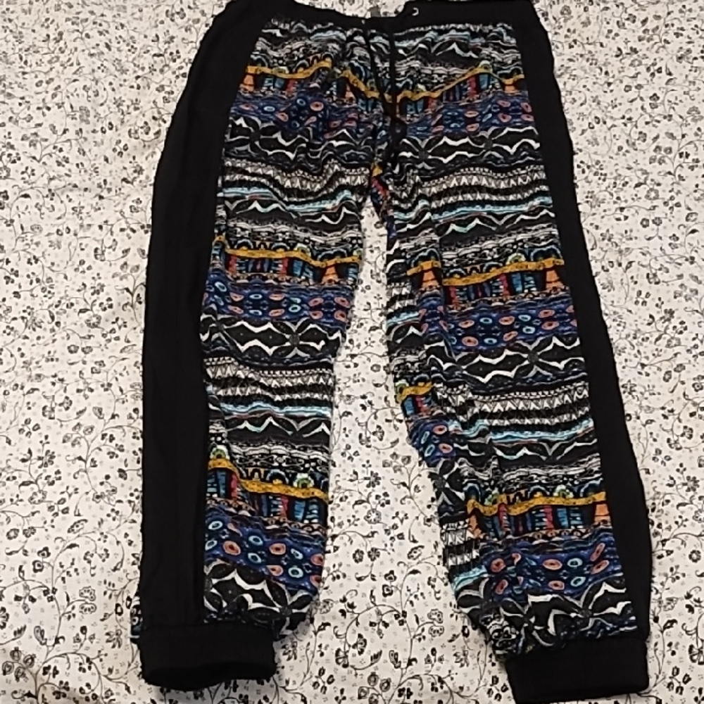 Kut from the Kloth Vibrant Patterned Pants